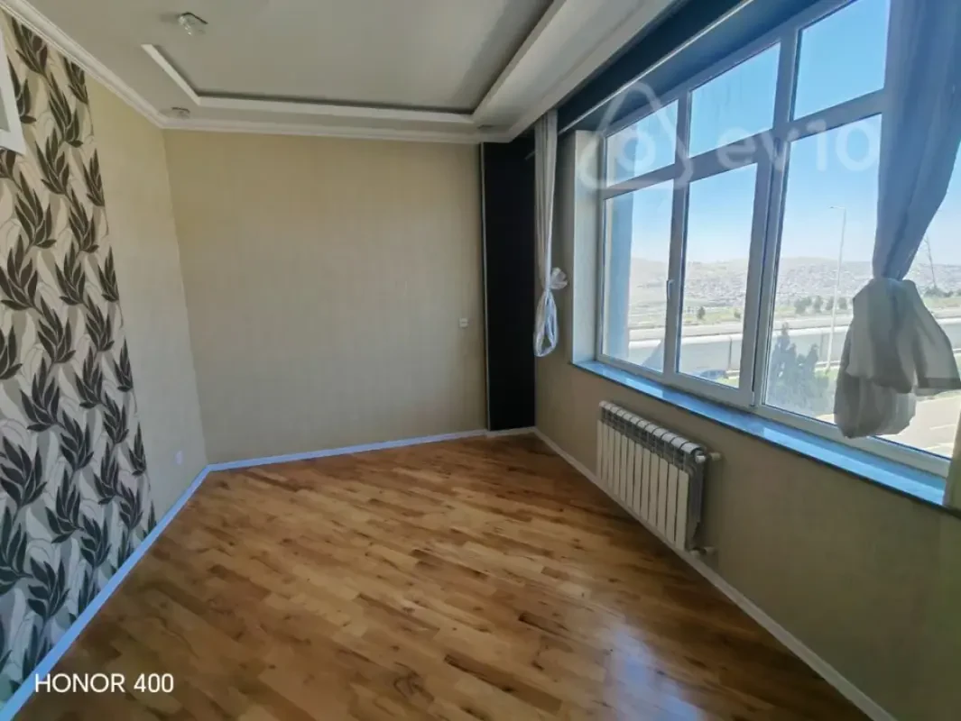 Satılır 3 otaqlı yeni tikili 75 m²