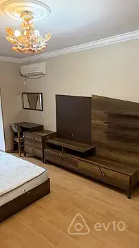 Kirayə verilir 1 otaqlı köhnə tikili 35 m² — Bakı, Nərimanov 1 otaq 35.00 m²