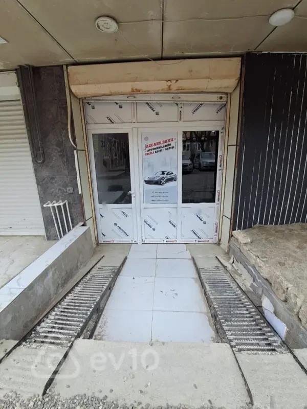 Kirayə verilir mənzil 130 m²
