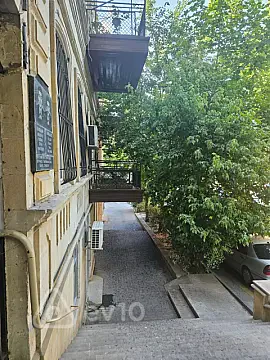 Satılır 2 otaqlı köhnə tikili 40 m² — Bakı, Səbail 2 otaq 40.00 m²