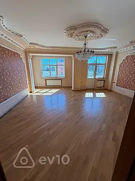 Kirayə verilir 3 otaqlı yeni tikili 135 m² — Bakı, Nizami 3 otaq 135.00 m²