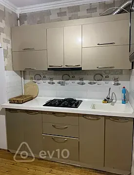 Kirayə verilir 3 otaqlı köhnə tikili 82 m² — Bakı, Yasamal 3 otaq 82.00 m²