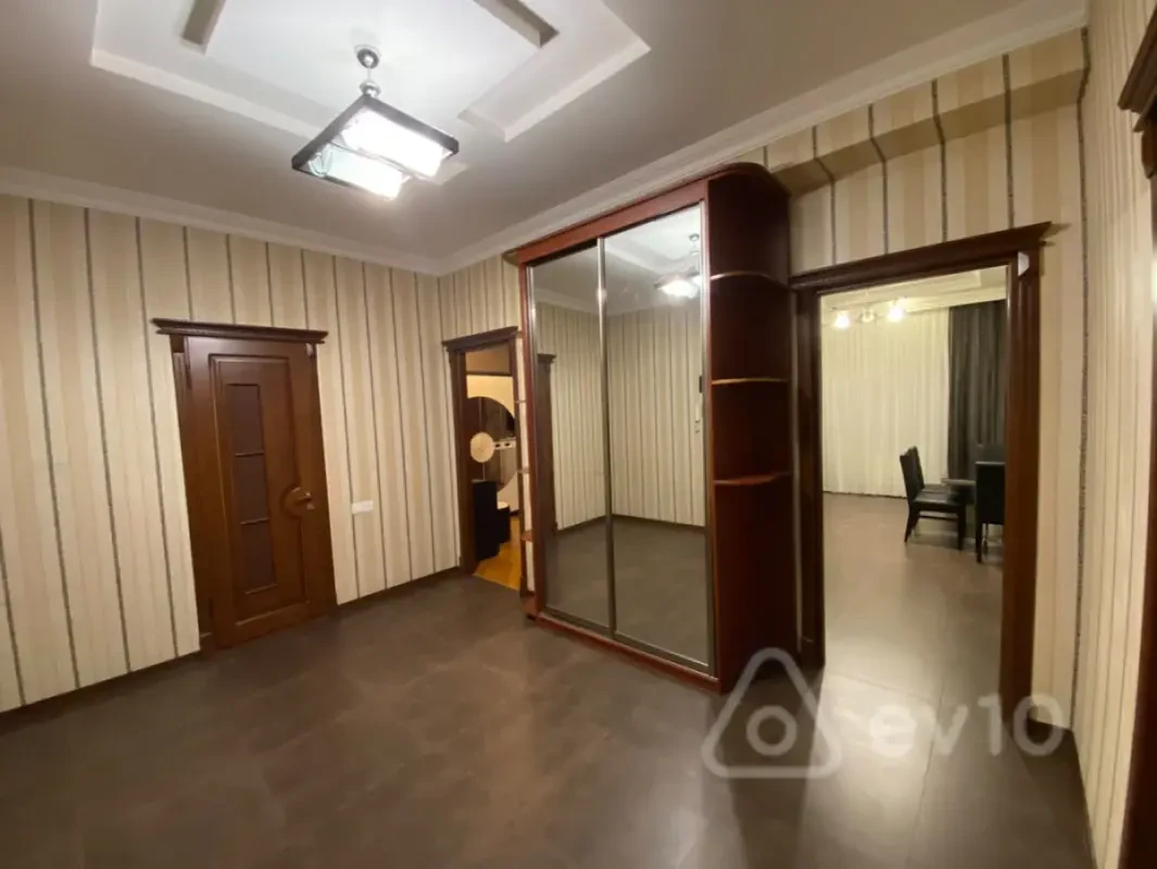 Kirayə verilir 2 otaqlı yeni tikili 100 m²