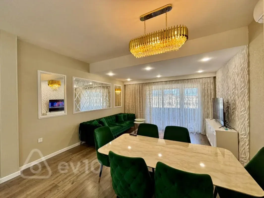 Kirayə verilir 3 otaqlı yeni tikili 110 m²