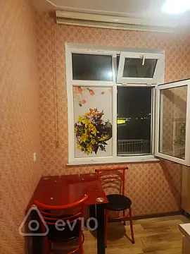 Kirayə verilir 1 otaqlı köhnə tikili 35 m² — Bakı, Nəsimi 1 otaq 35.00 m²