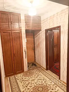 Satılır 3 otaqlı köhnə tikili 70 m² — Bakı, Nizami 3 otaq 70.00 m²