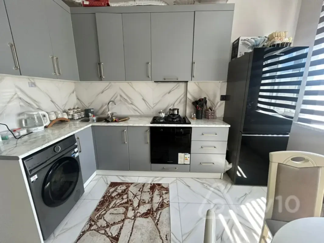Kirayə verilir 2 otaqlı yeni tikili 78 m²