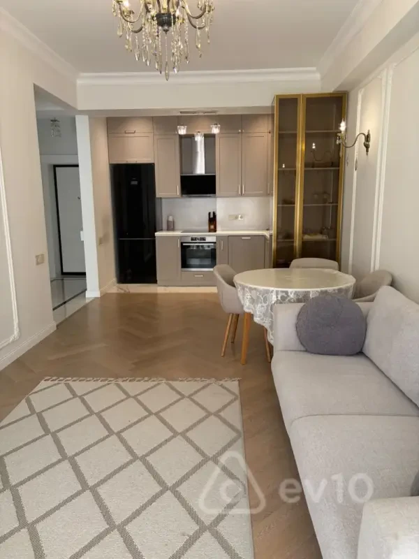 Kirayə verilir 2 otaqlı yeni tikili 64 m²