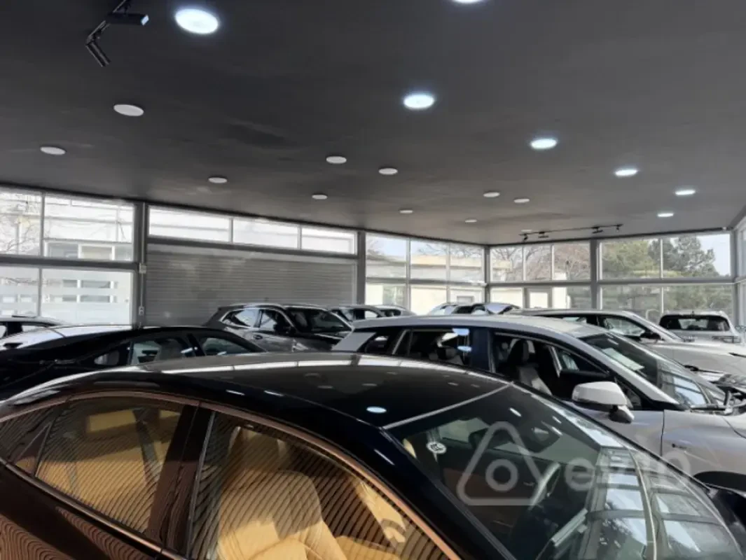 Kirayə verilir mənzil 200 m²
