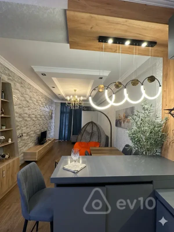 Kirayə verilir 2 otaqlı yeni tikili 55 m²