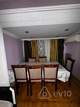 Kirayə verilir 3 otaqlı köhnə tikili 130 m² — Bakı, Yasamal 3 otaq 130.00 m²