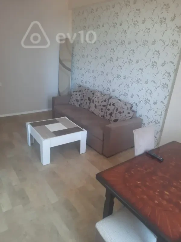 Kirayə verilir 2 otaqlı yeni tikili 60 m²
