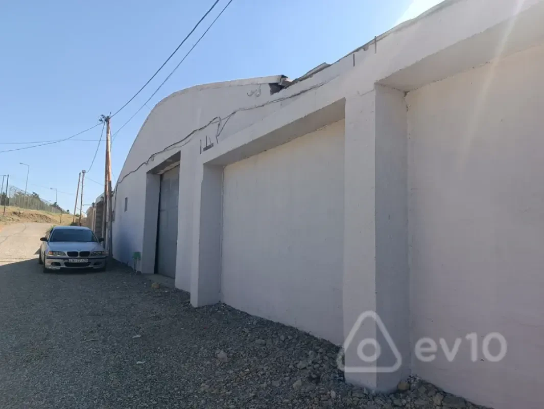 Kirayə verilir mənzil 600 m²