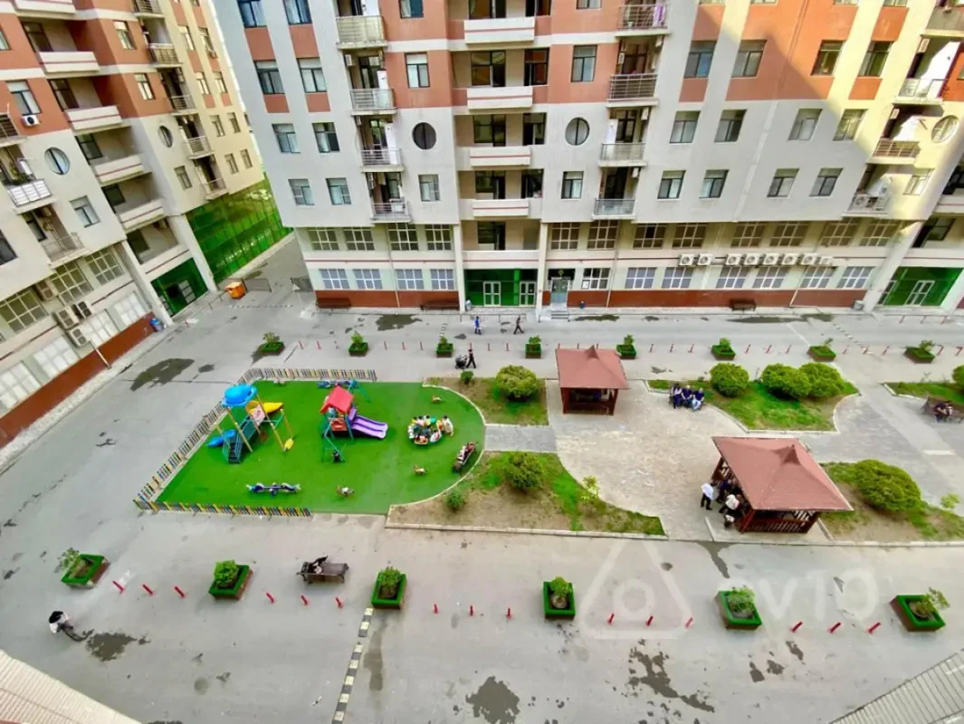 Kirayə verilir 2 otaqlı yeni tikili 60 m²