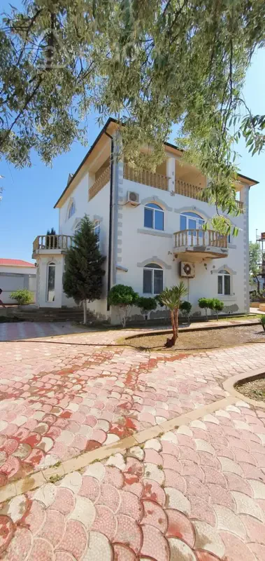 Kirayə verilir 4 otaqlı həyət evi 150 m²