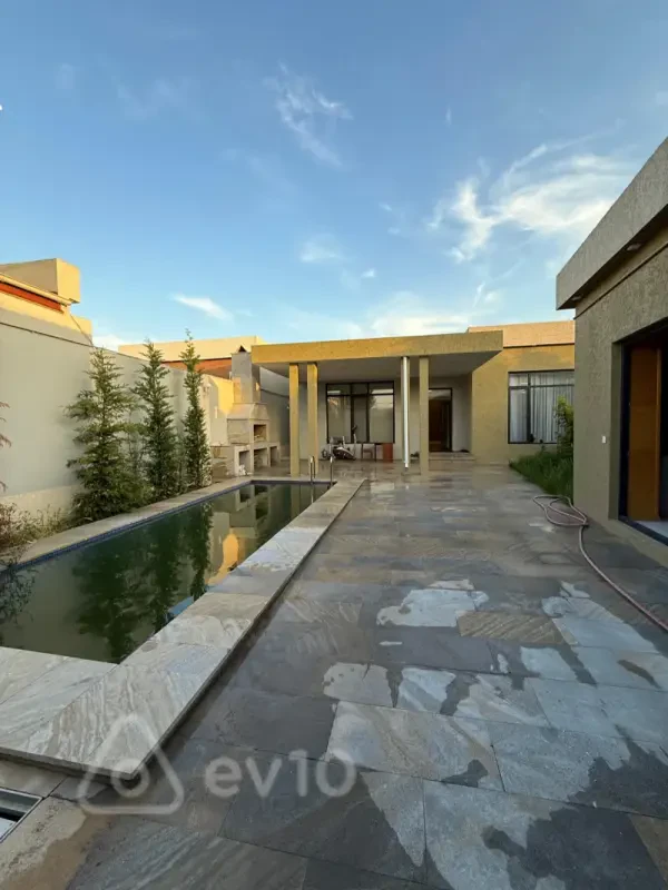 Kirayə verilir 3 otaqlı həyət evi 100 m²