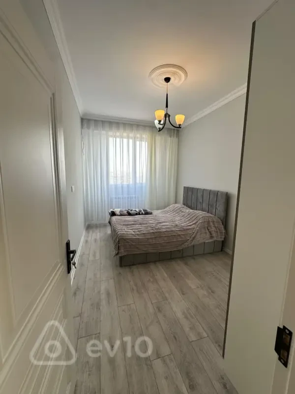Kirayə verilir 3 otaqlı yeni tikili 100 m²