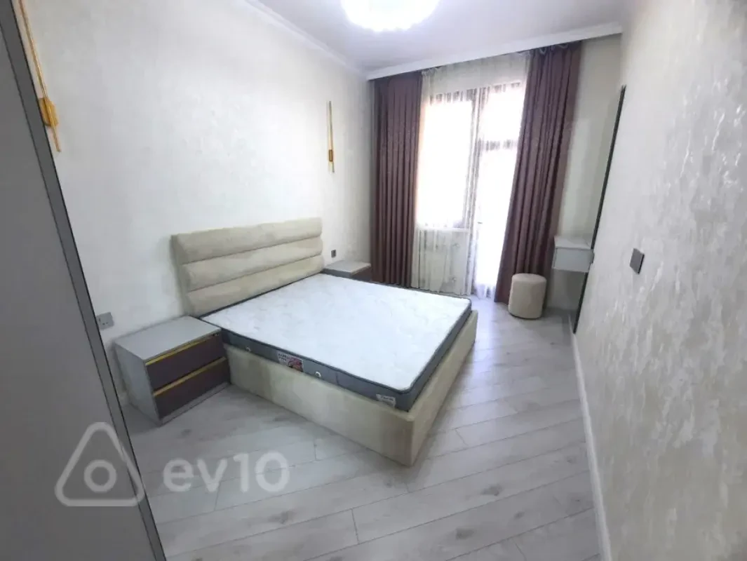 Kirayə verilir 2 otaqlı yeni tikili 55 m²