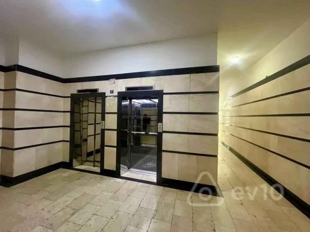 Kirayə verilir 2 otaqlı yeni tikili 70 m²