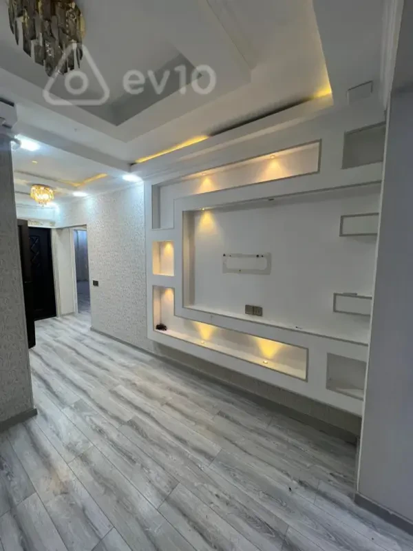 Satılır 3 otaqlı köhnə tikili 80 m²