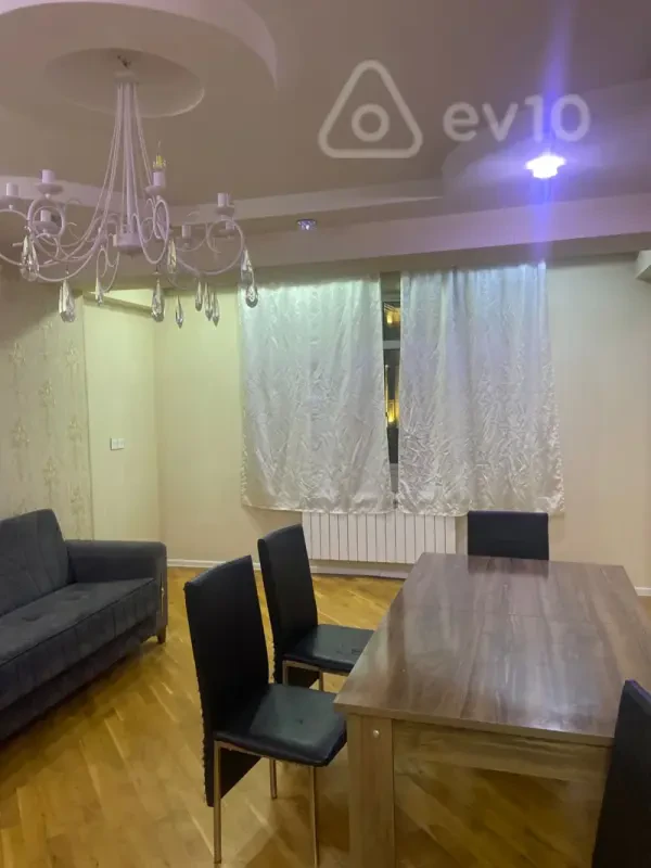 Kirayə verilir 2 otaqlı yeni tikili 70 m²