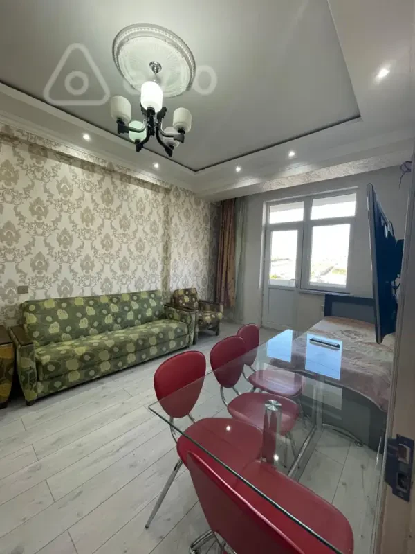 Kirayə verilir 2 otaqlı yeni tikili 70 m²