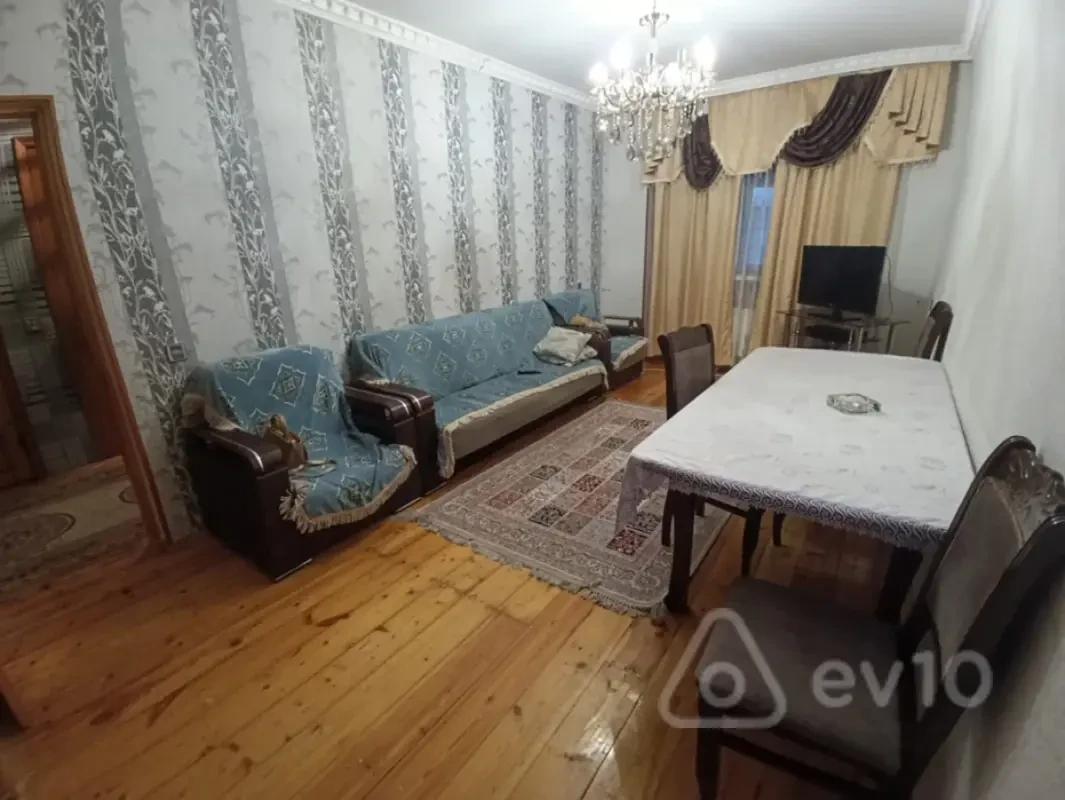 Satılır 3 otaqlı köhnə tikili 85 m²