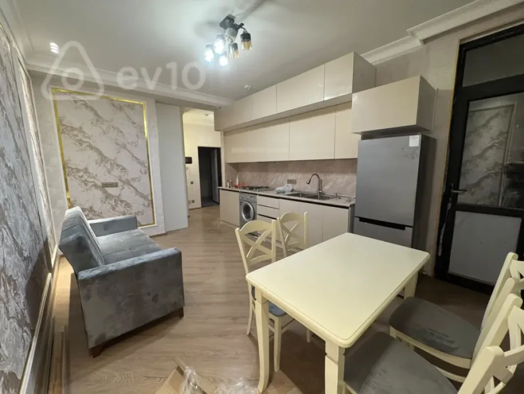 Kirayə verilir 2 otaqlı yeni tikili 55 m²