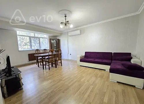 Satılır 3 otaqlı köhnə tikili 65 m² — Bakı, Binəqədi 3 otaq 65.00 m²
