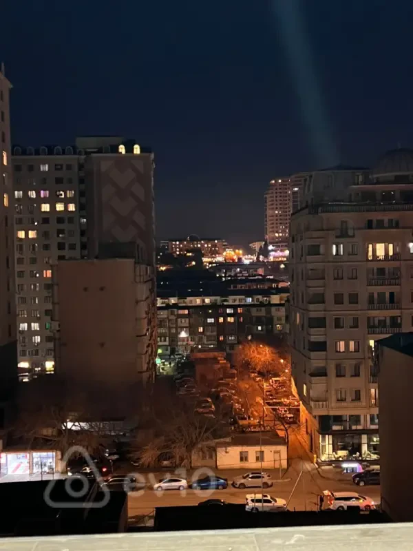 Kirayə verilir 3 otaqlı yeni tikili 106.6 m²