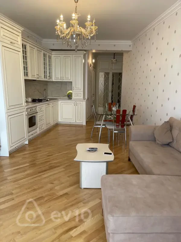 Kirayə verilir 2 otaqlı yeni tikili 80 m²