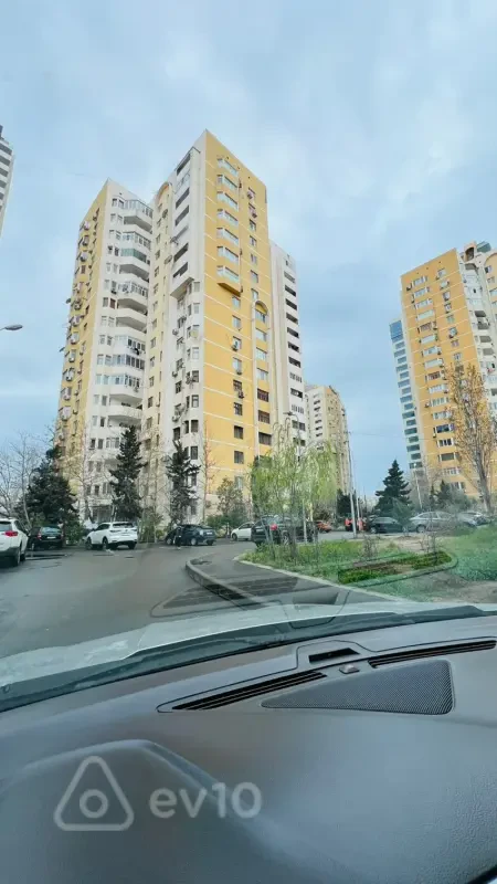 Kirayə verilir 3 otaqlı yeni tikili 124 m²