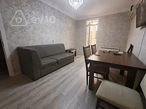 Kirayə verilir 3 otaqlı köhnə tikili 60 m² — Bakı, Nizami 3 otaq 60.00 m²