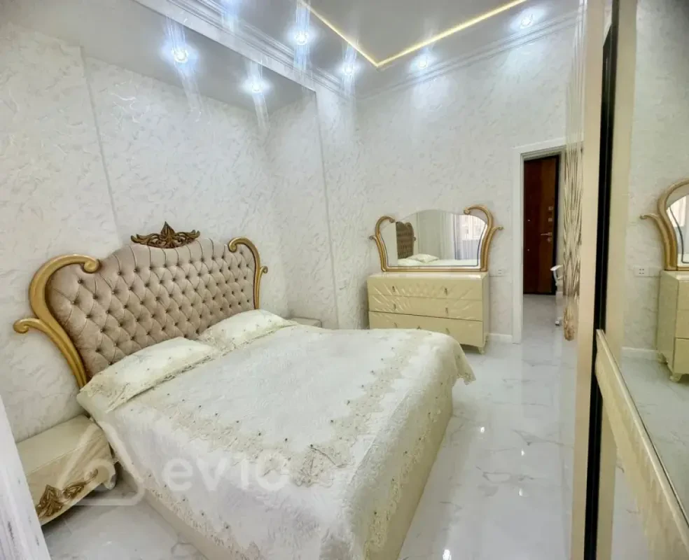 Kirayə verilir 2 otaqlı yeni tikili 65 m²