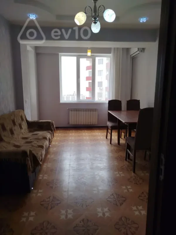 Kirayə verilir 2 otaqlı yeni tikili 50 m²