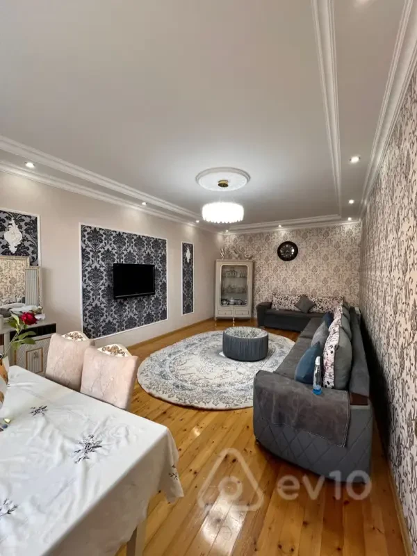 Satılır 5 otaqlı həyət evi 153 m²