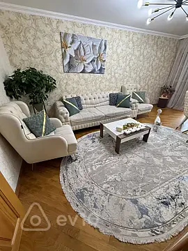 Satılır 3 otaqlı köhnə tikili 75 m² — Bakı, Nizami 3 otaq 75.00 m²
