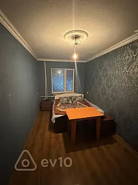 Kirayə verilir 3 otaqlı köhnə tikili 75 m² — Bakı, Nizami 3 otaq 75.00 m²