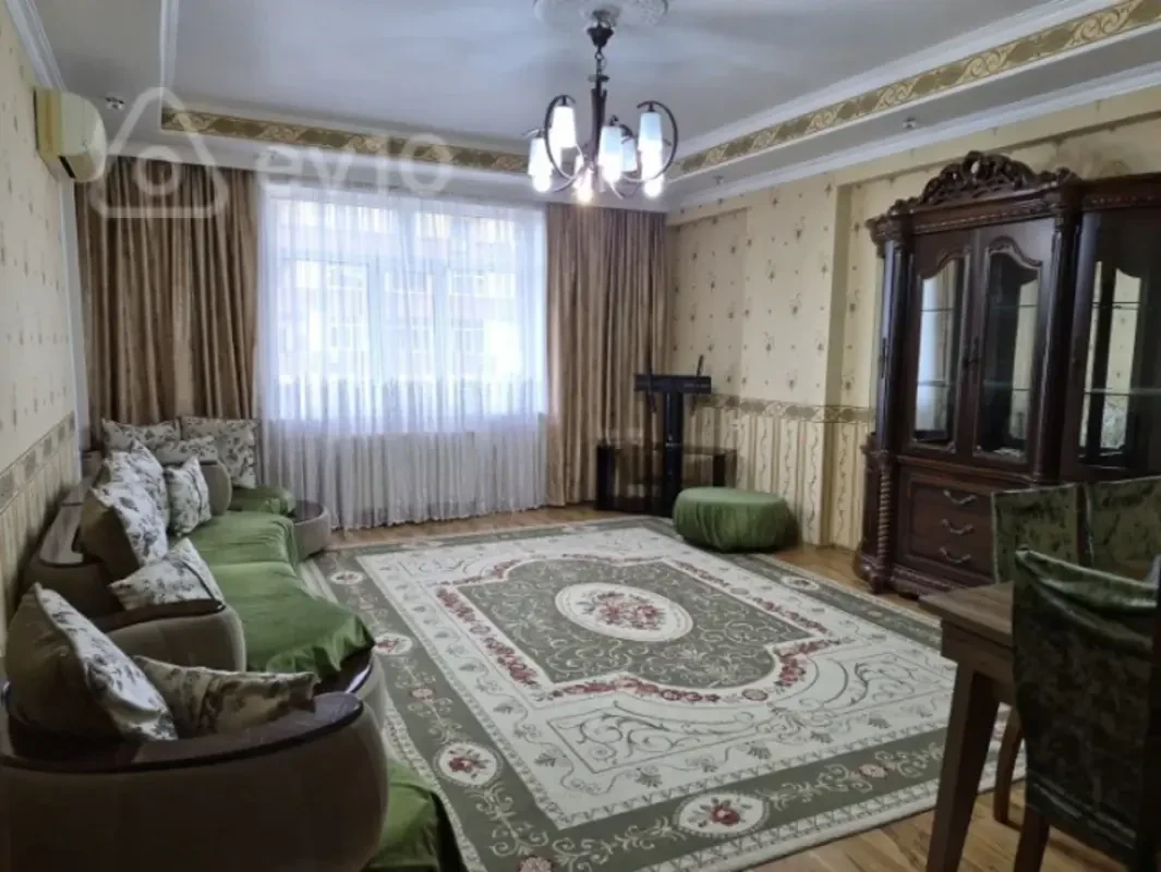 Kirayə verilir 3 otaqlı yeni tikili 120 m²