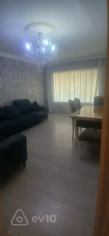 Kirayə verilir 2 otaqlı yeni tikili 65 m²