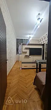 Kirayə verilir 1 otaqlı köhnə tikili 54 m² — Bakı, Səbail 1 otaq 54.00 m²