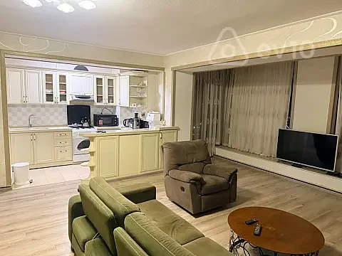 Kirayə verilir 2 otaqlı köhnə tikili 85 m² — Bakı, Səbail 2 otaq 85.00 m²