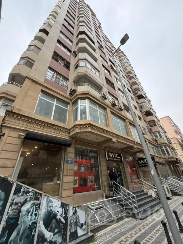 Kirayə verilir 3 otaqlı yeni tikili 95 m²