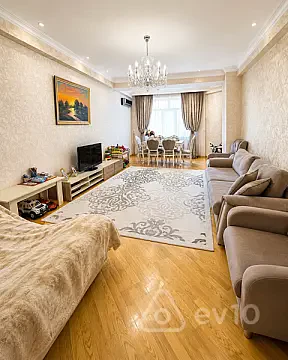 Kirayə verilir 3 otaqlı yeni tikili 140 m² — Bakı, Nərimanov 3 otaq 140.00 m²