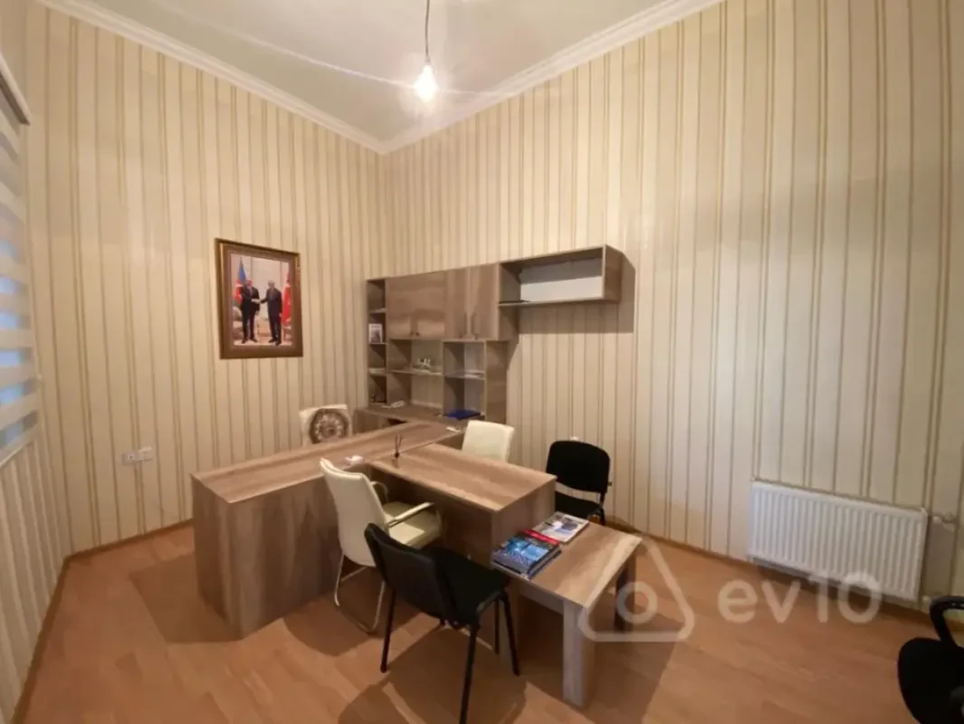Kirayə verilir 1 otaqlı ofis 24 m²
