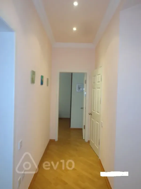 Kirayə verilir 2 otaqlı yeni tikili 100 m²
