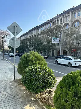 Satılır 3 otaqlı köhnə tikili 94 m² — Bakı, Nəsimi 3 otaq 94.00 m²