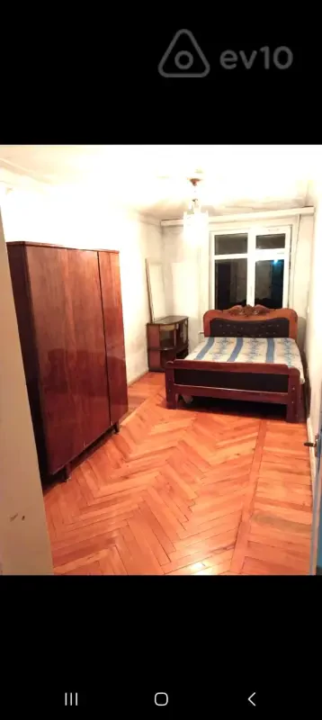 Kirayə verilir 2 otaqlı köhnə tikili 50 m²