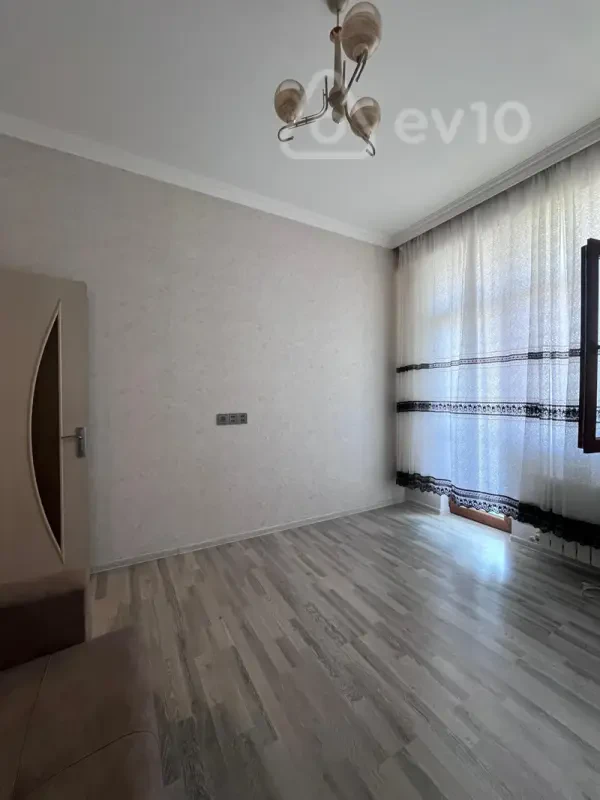 Kirayə verilir 2 otaqlı yeni tikili 60 m²