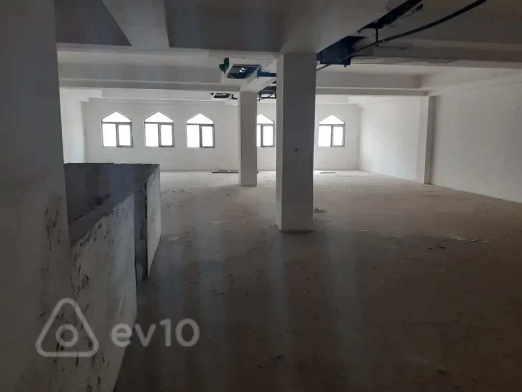 Kirayə verilir mənzil 125 m²